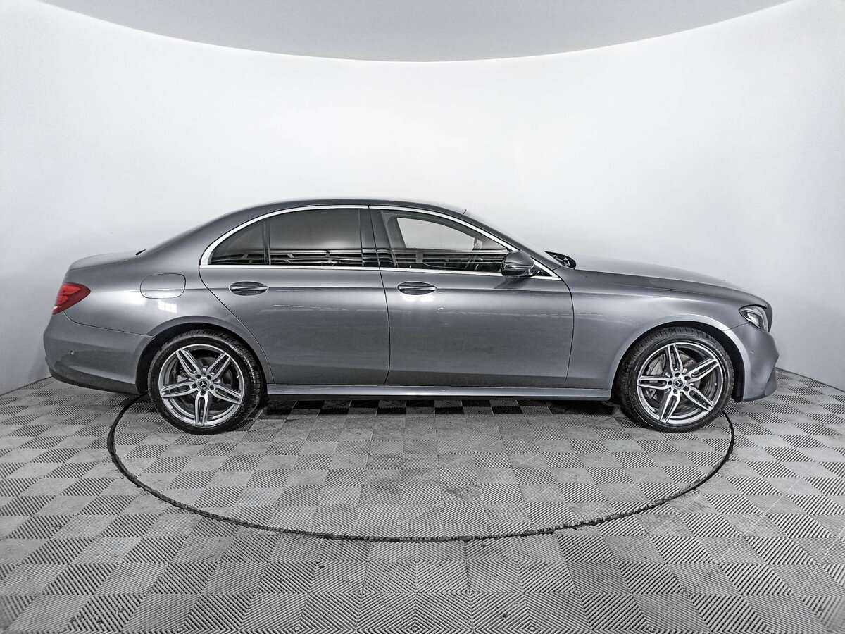 Mercedes-Benz E-Класс с пробегом — 2019 год. Фото: #3