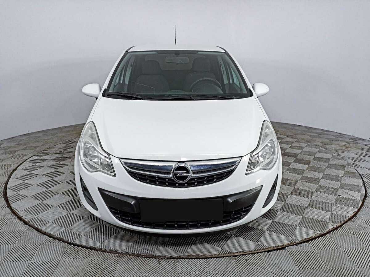 Opel Corsa с пробегом — 2013 год. Фото: #1