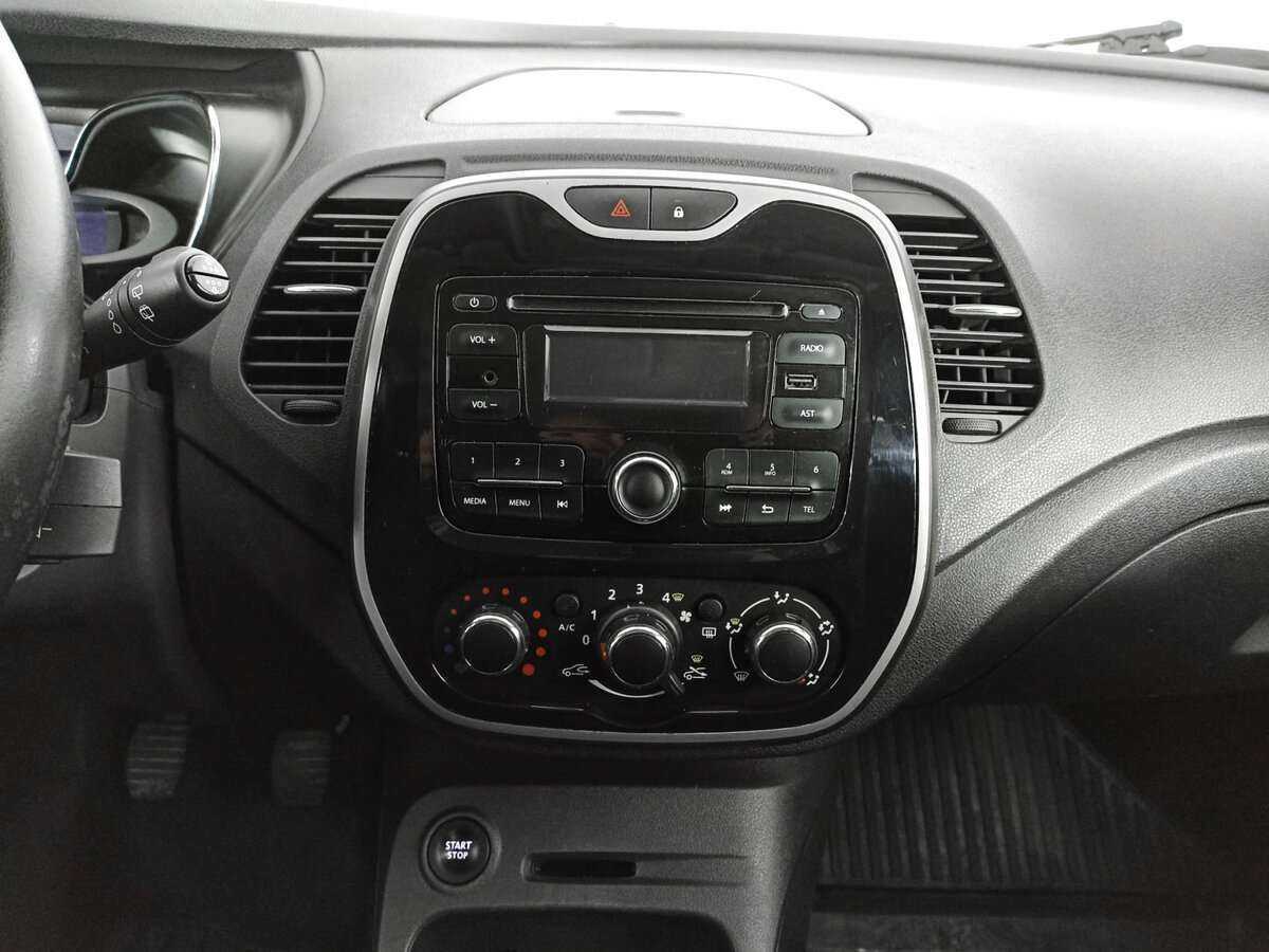 Renault Kaptur с пробегом — 2016 год. Фото: #12