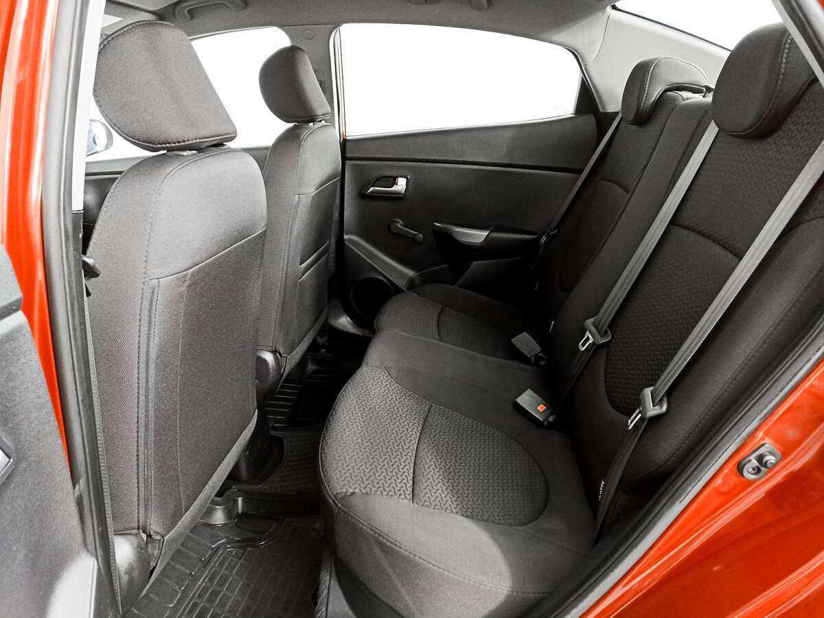 Kia Rio с пробегом — 2016 год. Фото: #8