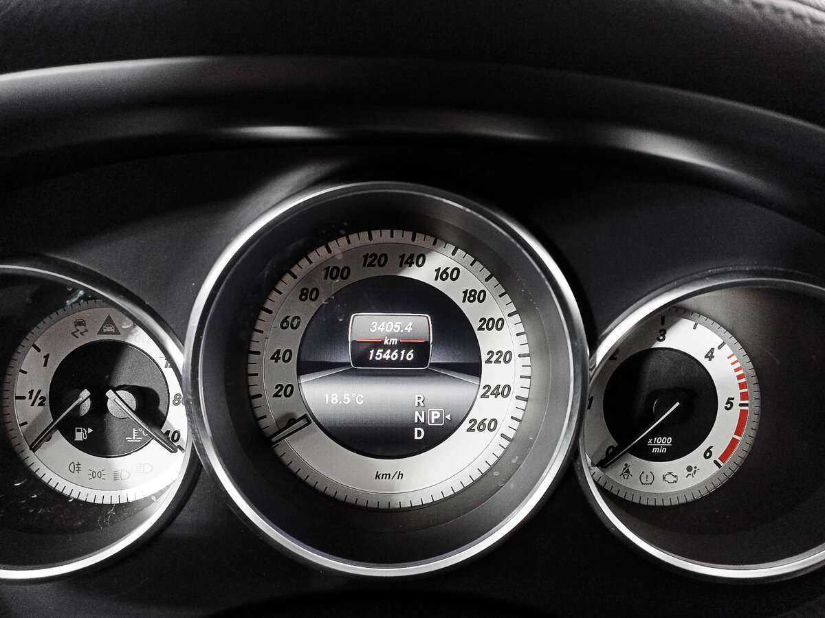 Mercedes-Benz CLS с пробегом — 2014 год. Фото: #7