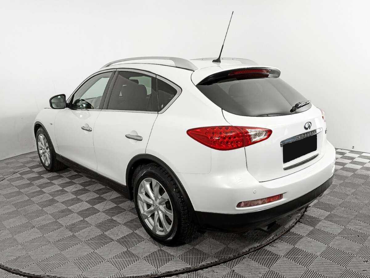 Infiniti EX с пробегом — 2010 год. Фото: #5