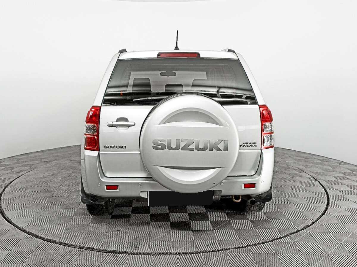 Suzuki Grand Vitara с пробегом — 2011 год. Фото: #4