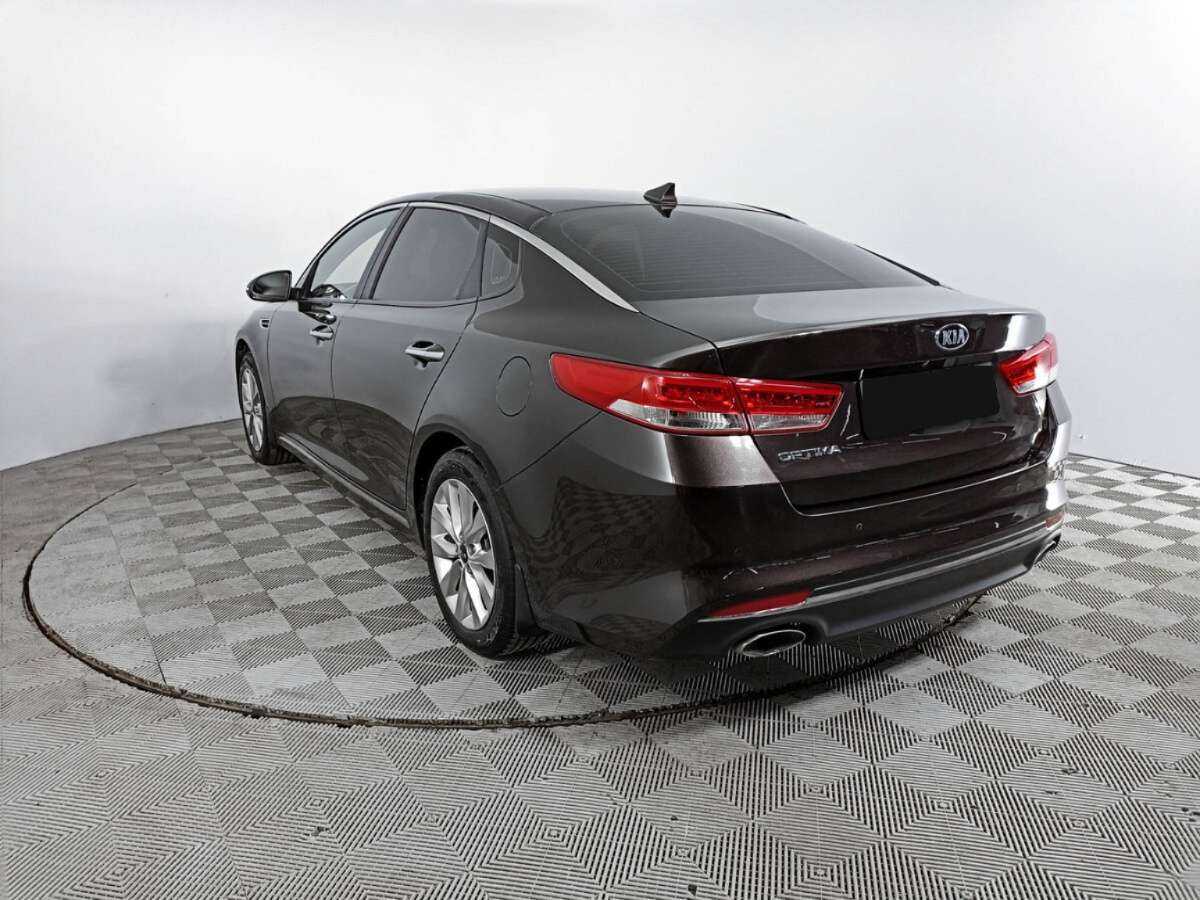 Kia Optima с пробегом — 2017 год. Фото: #6