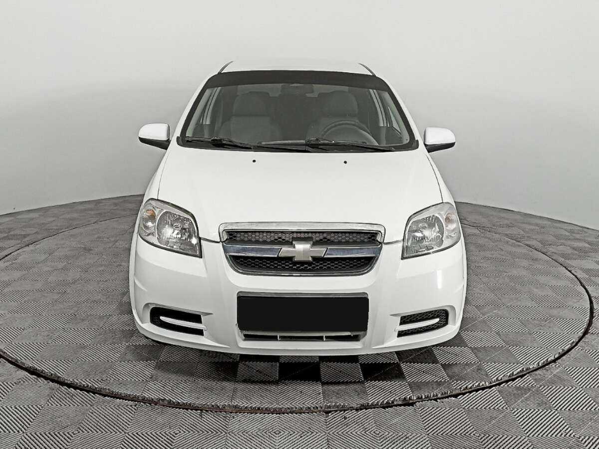 Chevrolet Aveo с пробегом — 2011 год. Фото: #1