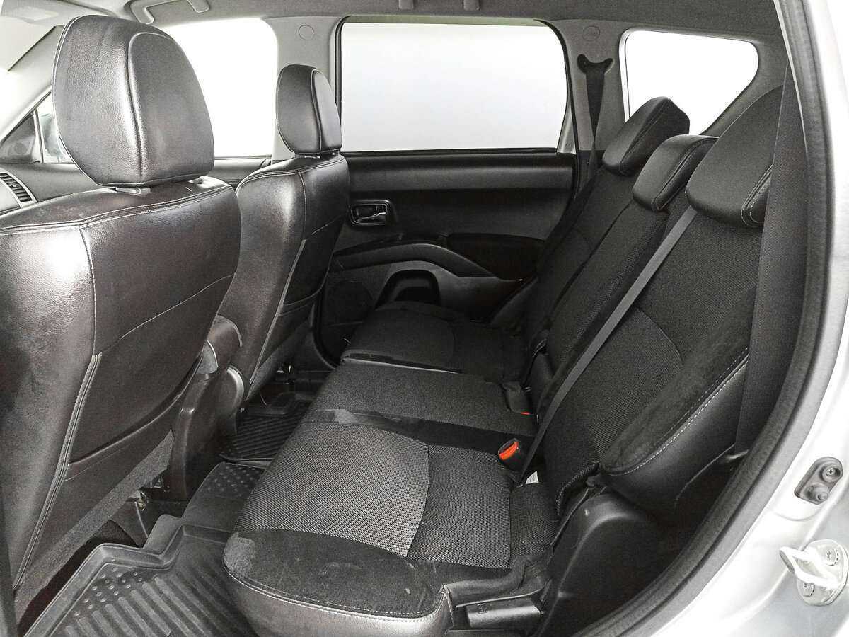 Citroen C-Crosser с пробегом — 2010 год. Фото: #8