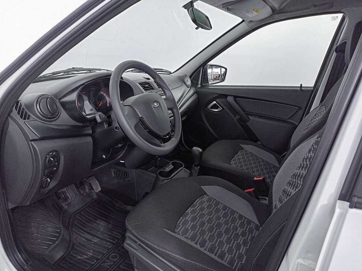 Lada (ВАЗ) Granta с пробегом — 2023 год. Фото: #13