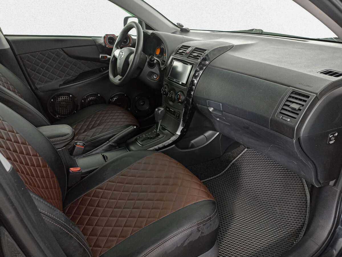 Toyota Corolla с пробегом — 2010 год. Фото: #8