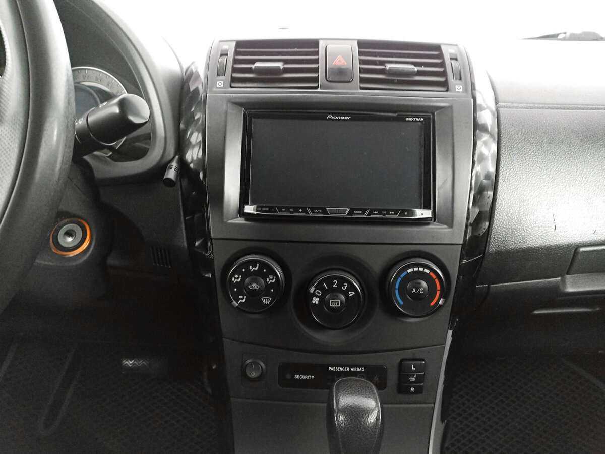 Toyota Corolla с пробегом — 2010 год. Фото: #12