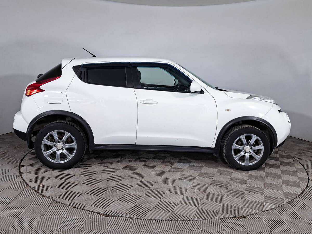 Nissan Juke с пробегом — 2011 год. Фото: #3
