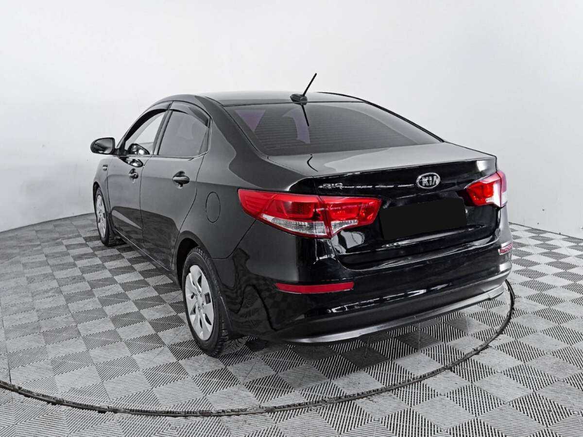 Kia Rio с пробегом — 2017 год. Фото: #5