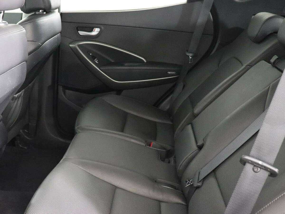 Hyundai Santa Fe с пробегом — 2017 год. Фото: #8