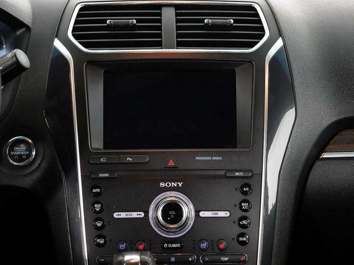 Ford Explorer с пробегом — 2018 год. Фото: #12