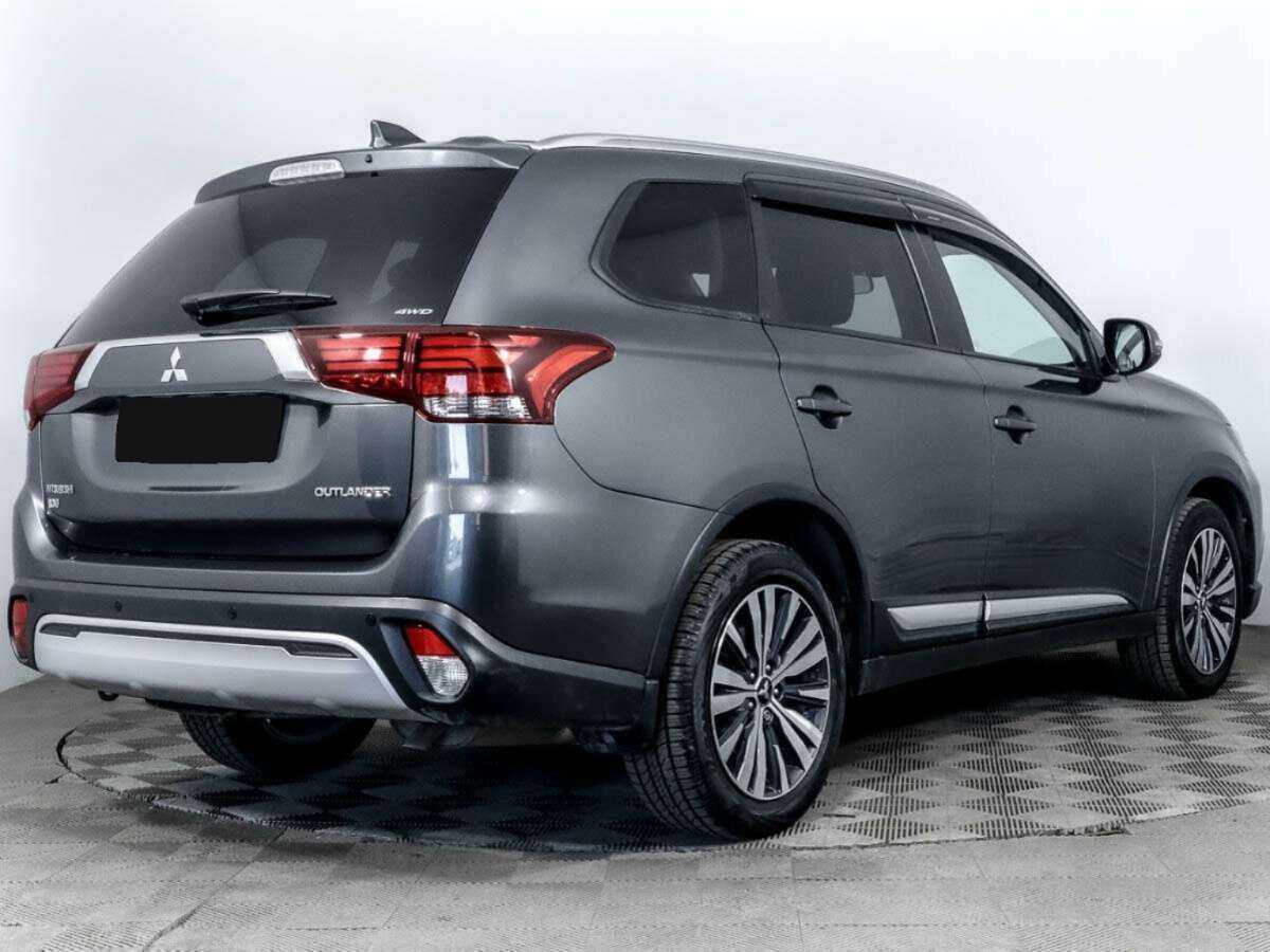 Mitsubishi Outlander с пробегом — 2019 год. Фото: #3