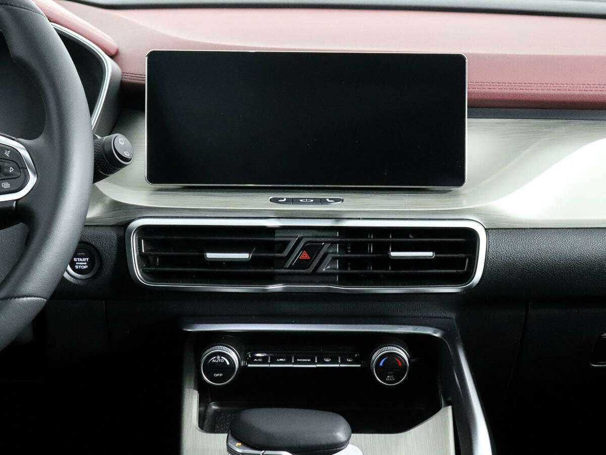 Geely Coolray с пробегом — 2023 год. Фото: #11