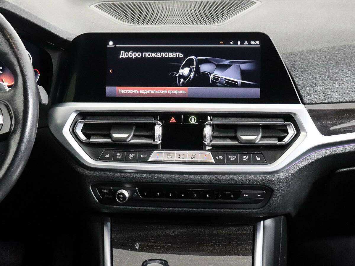 BMW 3 серии с пробегом — 2019 год. Фото: #11