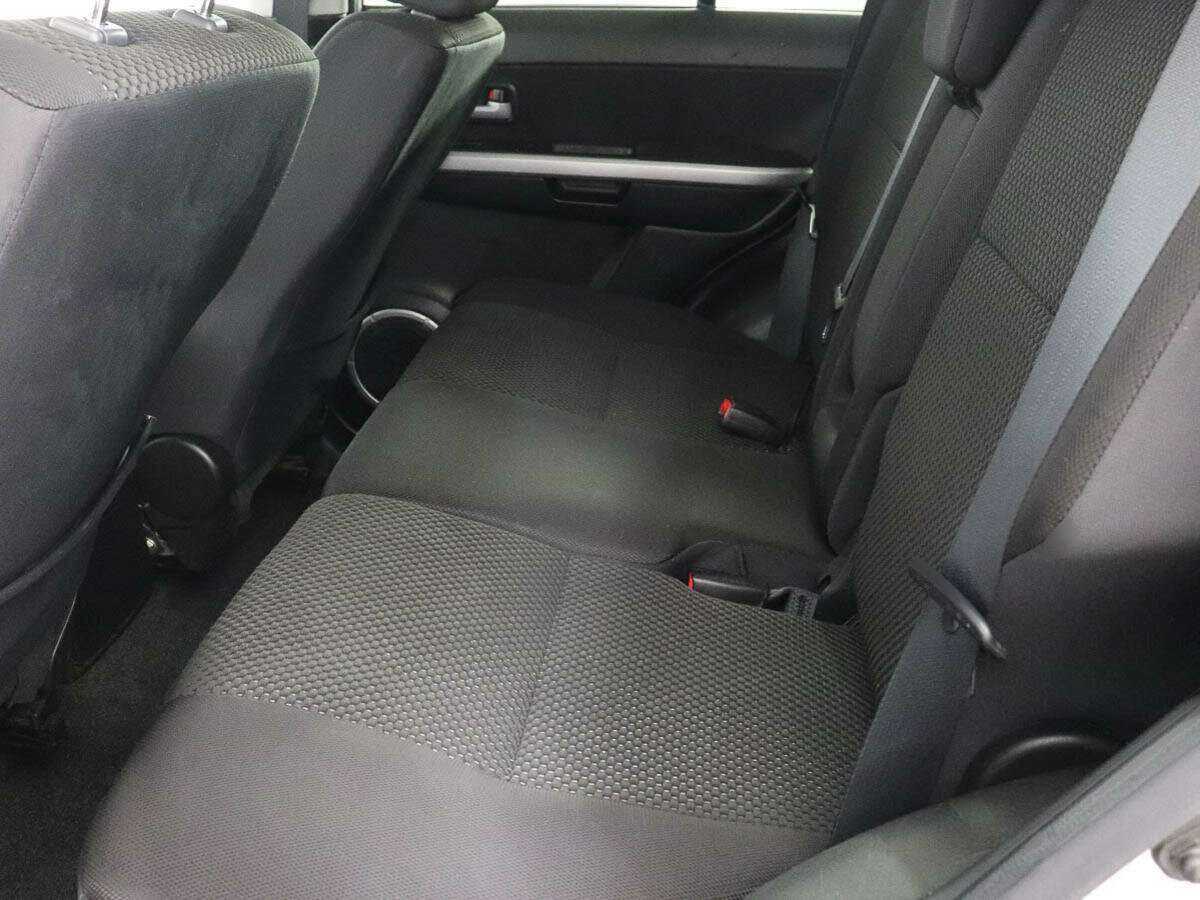 Suzuki Grand Vitara с пробегом — 2011 год. Фото: #8