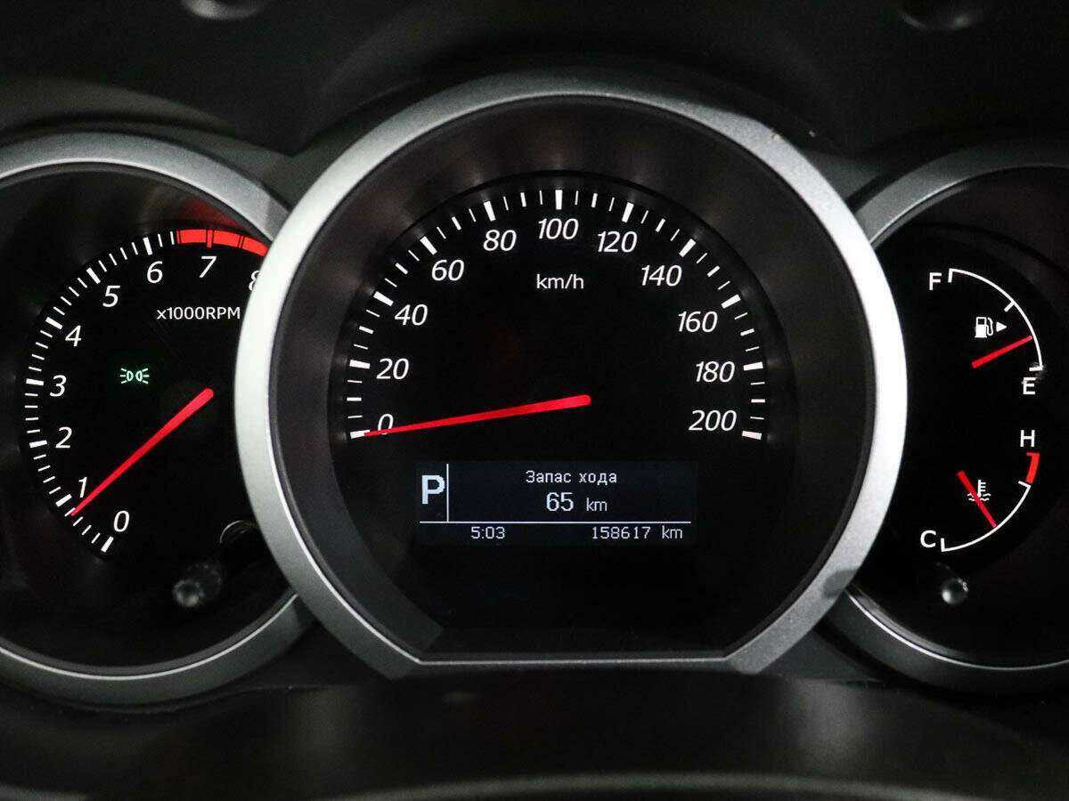 Suzuki Grand Vitara с пробегом — 2011 год. Фото: #9