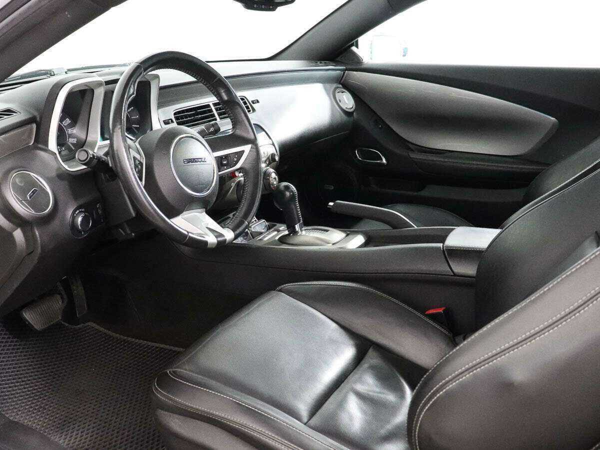 Chevrolet Camaro с пробегом — 2011 год. Фото: #7