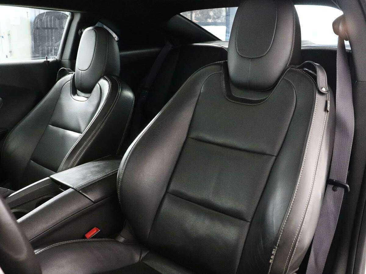 Chevrolet Camaro с пробегом — 2011 год. Фото: #8