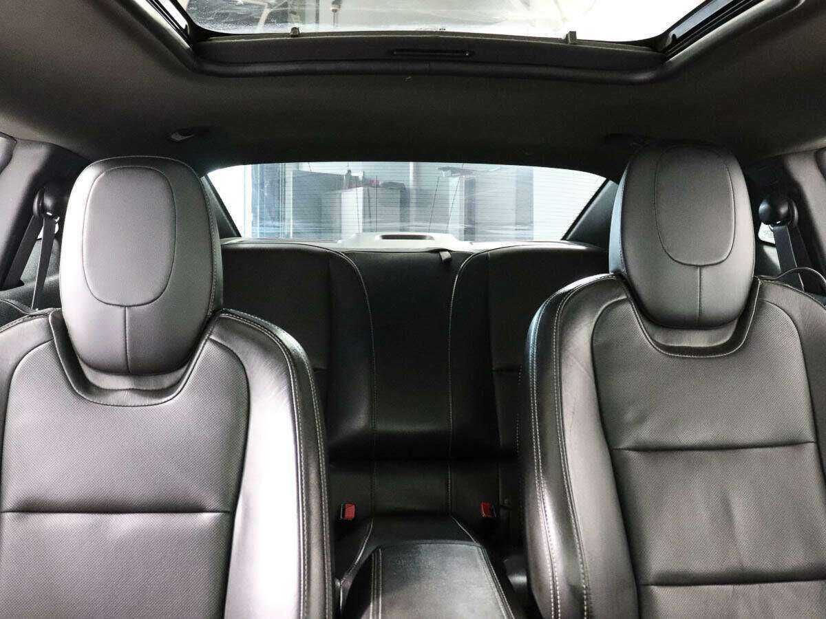 Chevrolet Camaro с пробегом — 2011 год. Фото: #9