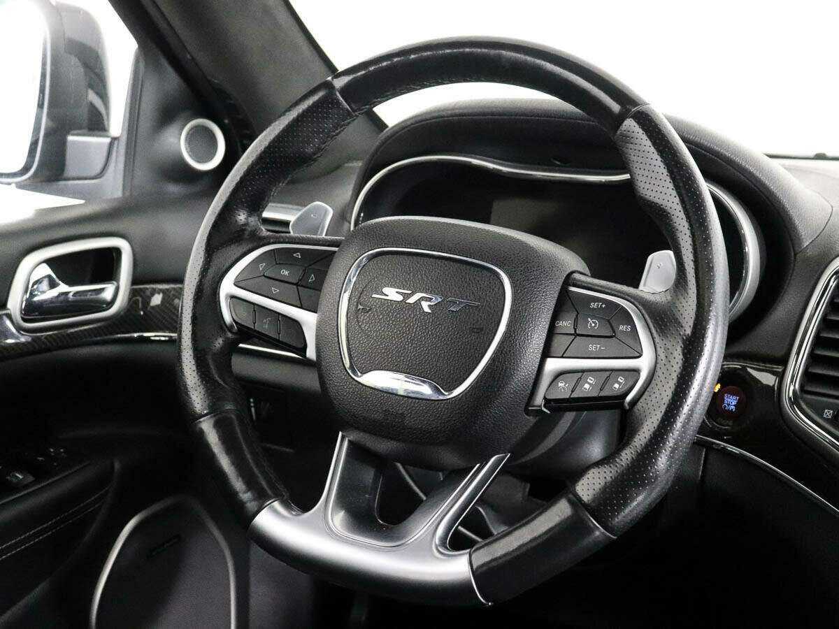 Jeep Grand Cherokee с пробегом — 2014 год. Фото: #14