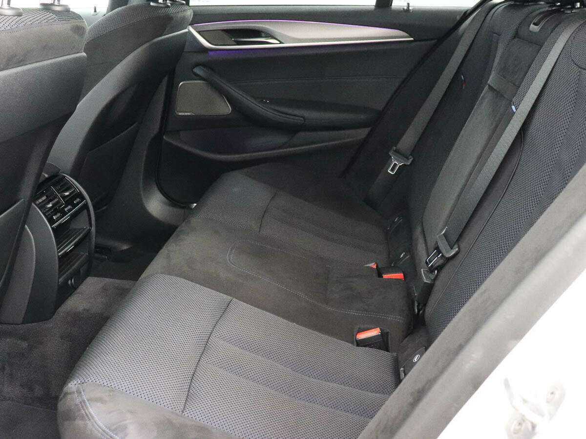 BMW 5 серии с пробегом — 2019 год. Фото: #8