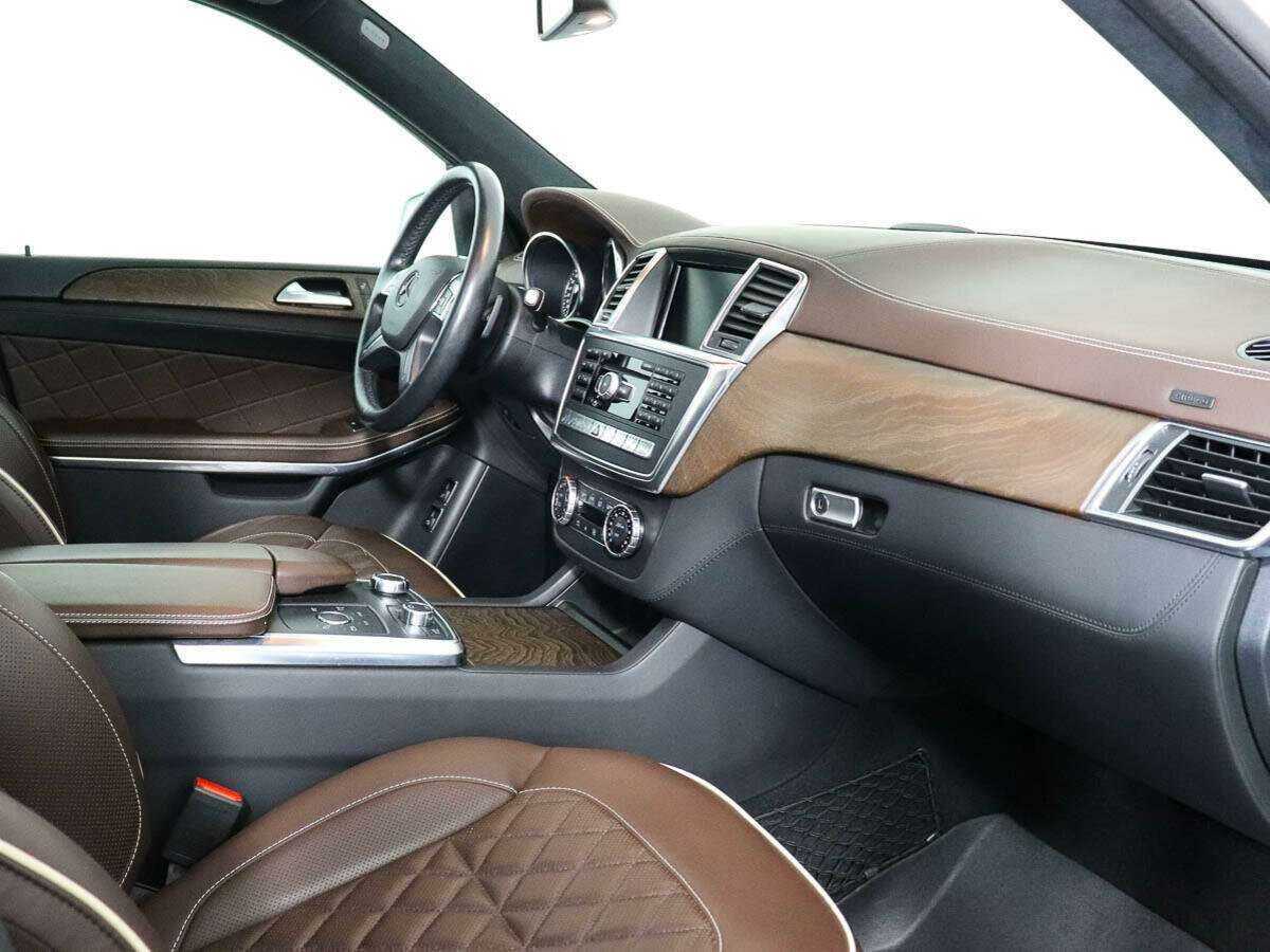 Mercedes-Benz GL-Класс с пробегом — 2013 год. Фото: #6