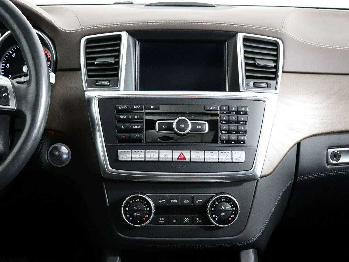 Mercedes-Benz GL-Класс с пробегом — 2013 год. Фото: #15