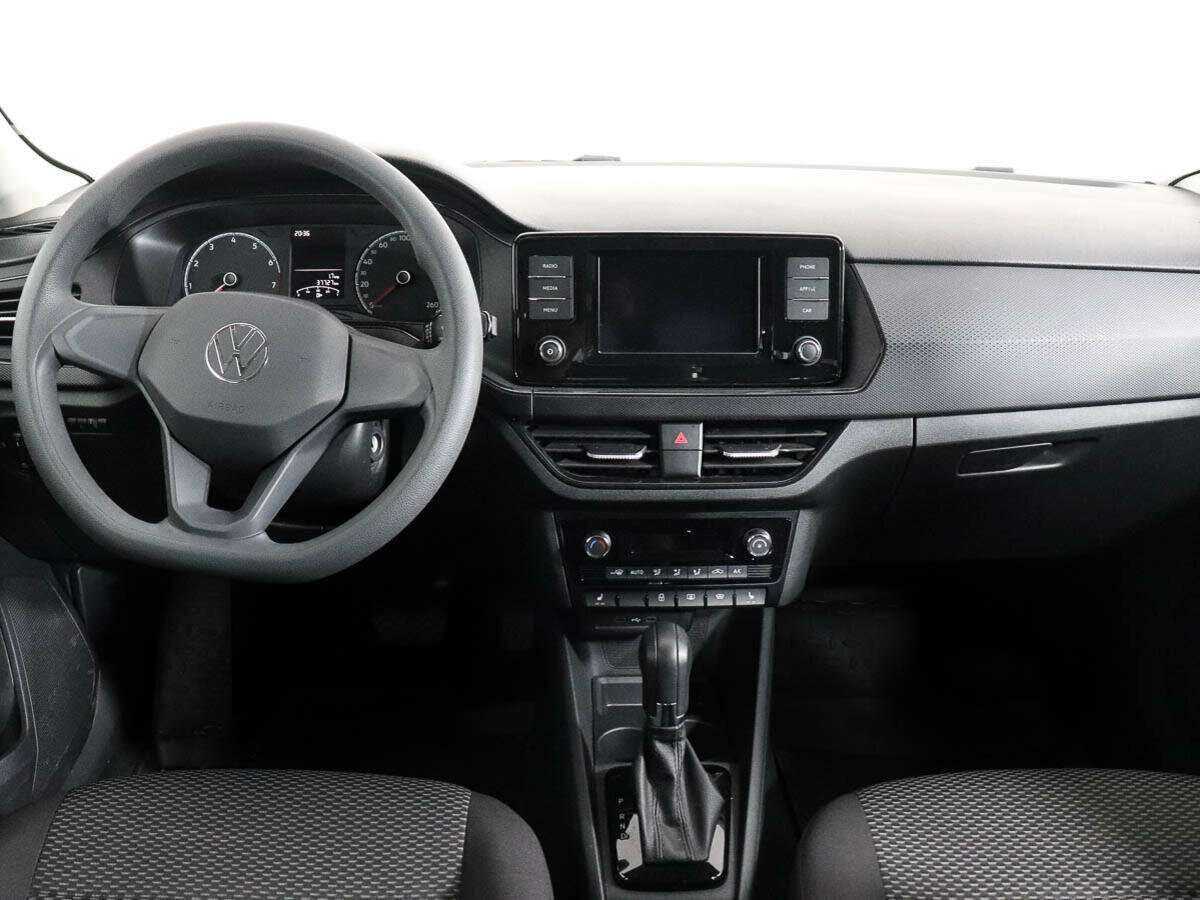 Volkswagen Polo с пробегом — 2022 год. Фото: #10