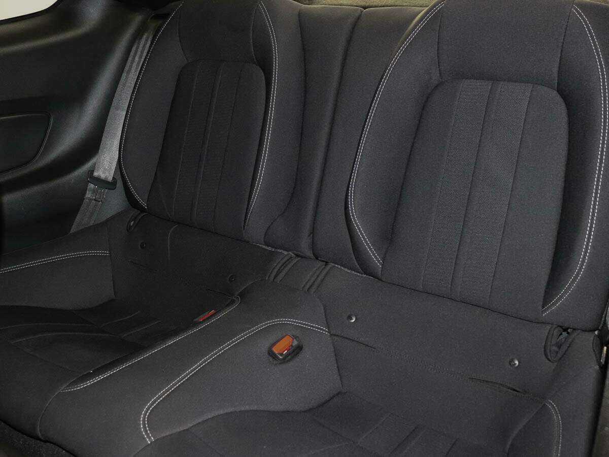 Ford Mustang с пробегом — 2021 год. Фото: #9