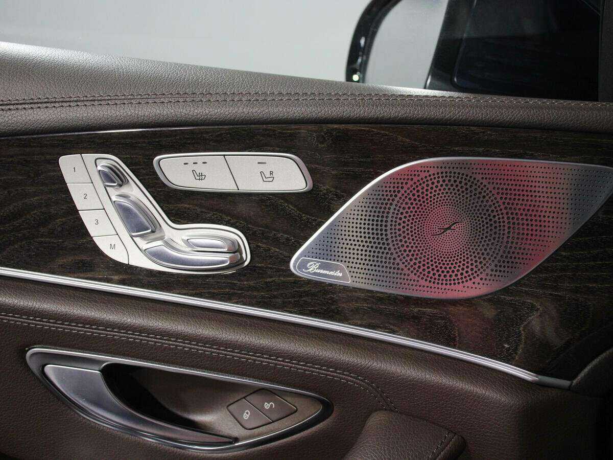 Mercedes-Benz CLS с пробегом — 2018 год. Фото: #17