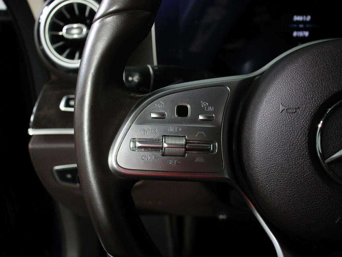 Mercedes-Benz CLS с пробегом — 2018 год. Фото: #22