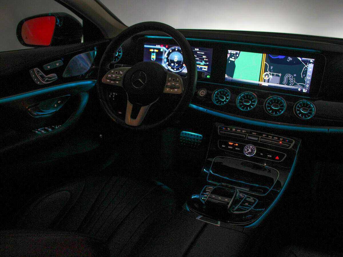 Mercedes-Benz CLS с пробегом — 2018 год. Фото: #30