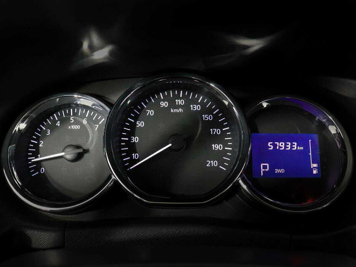 Nissan Terrano с пробегом — 2017 год. Фото: #9