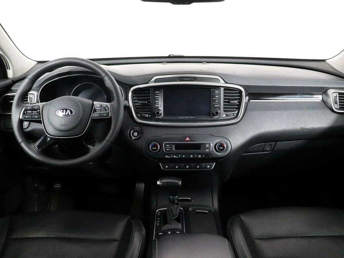 Kia Sorento с пробегом — 2018 год. Фото: #10