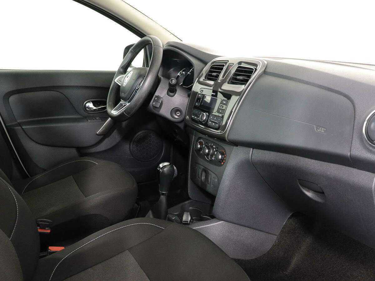 Renault Logan с пробегом — 2020 год. Фото: #6