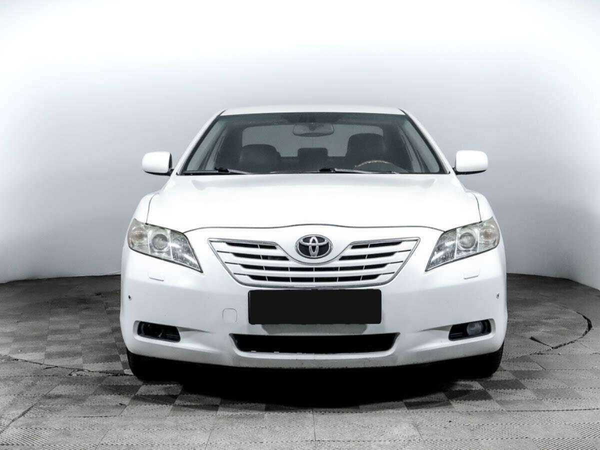 Toyota Camry с пробегом — 2008 год. Фото: #1