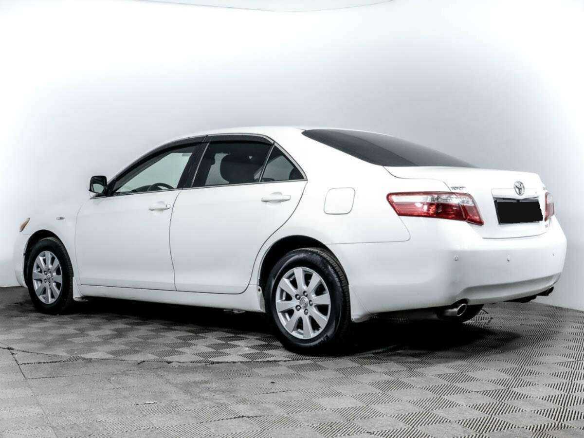 Toyota Camry с пробегом — 2008 год. Фото: #5