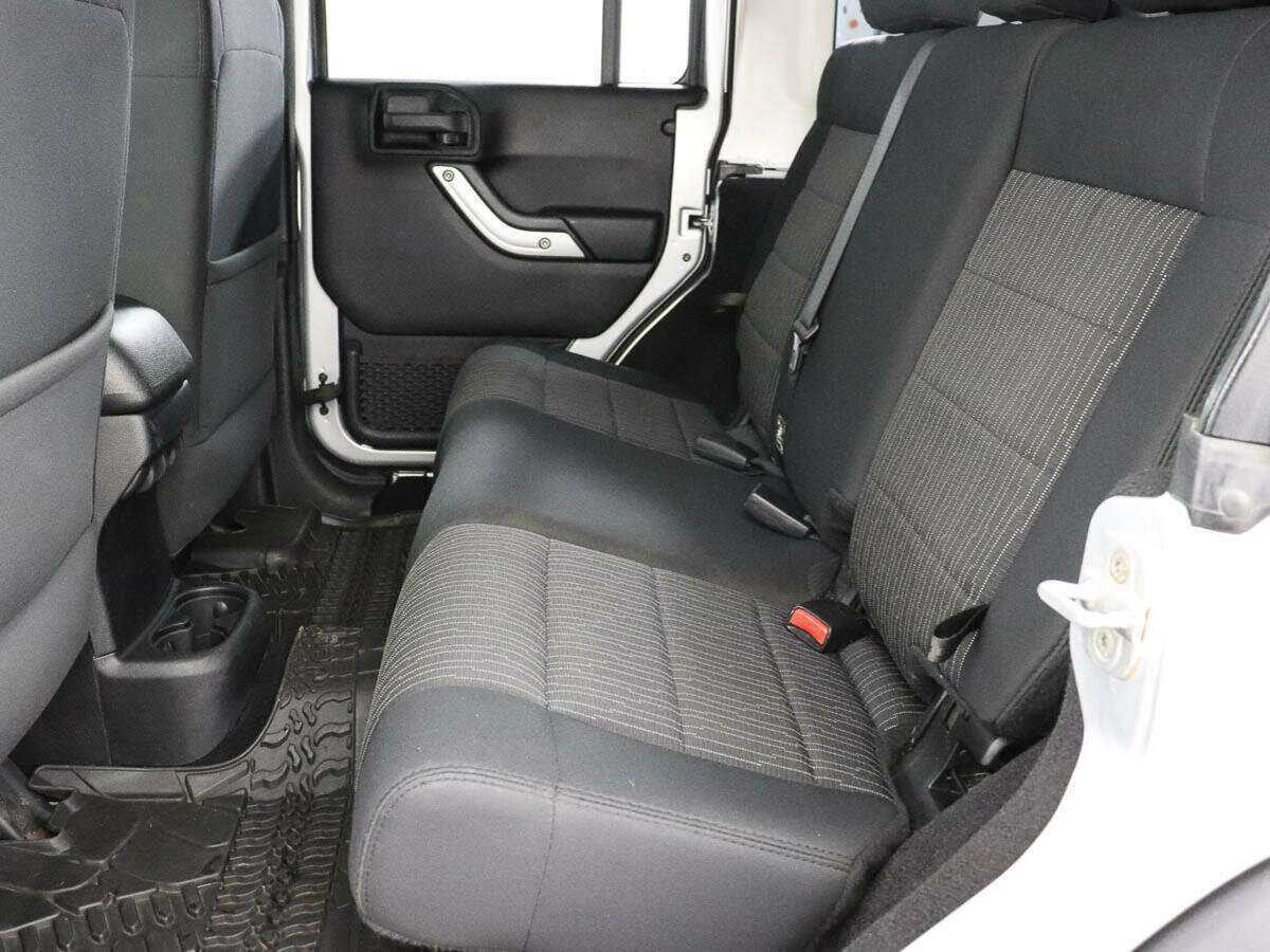 Jeep Wrangler с пробегом — 2011 год. Фото: #8