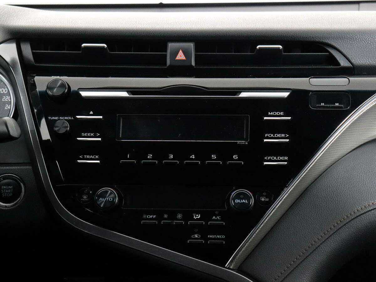Toyota Camry с пробегом — 2020 год. Фото: #11