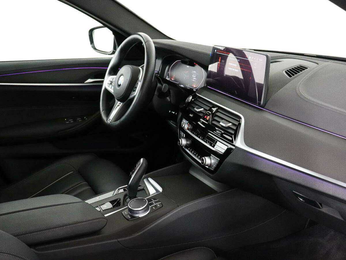 BMW 5 серии с пробегом — 2020 год. Фото: #6