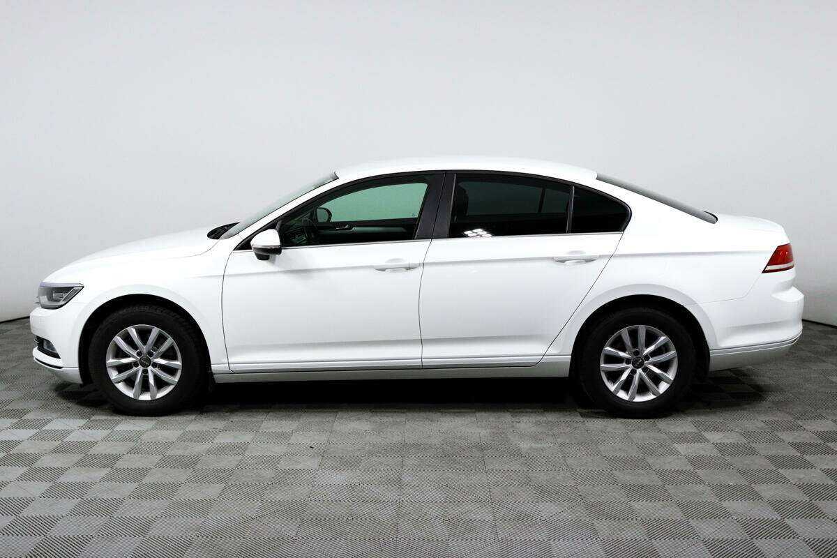 Volkswagen Passat с пробегом — 2016 год. Фото: #7