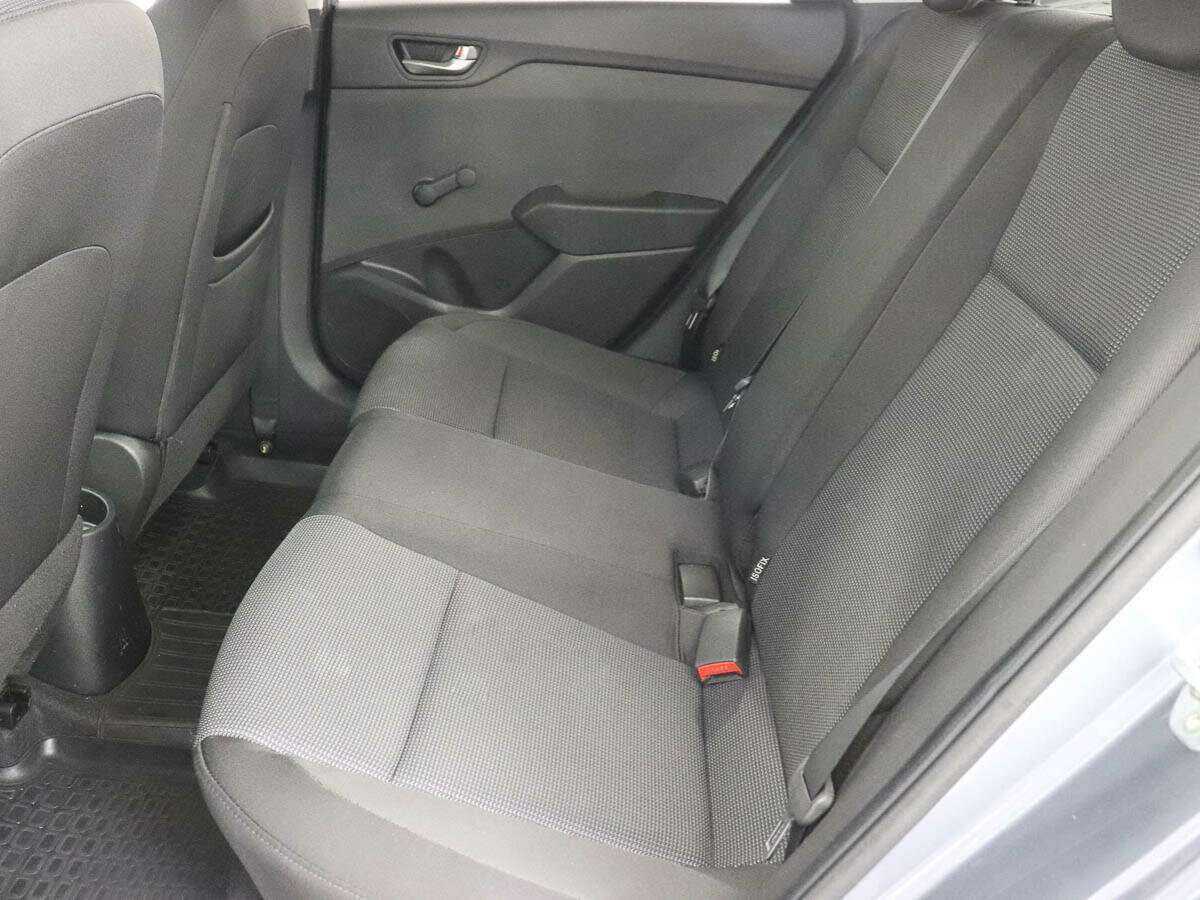 Hyundai Solaris с пробегом — 2017 год. Фото: #8