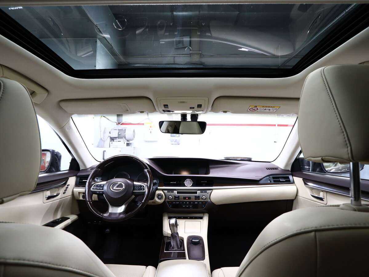 Lexus ES с пробегом — 2016 год. Фото: #14