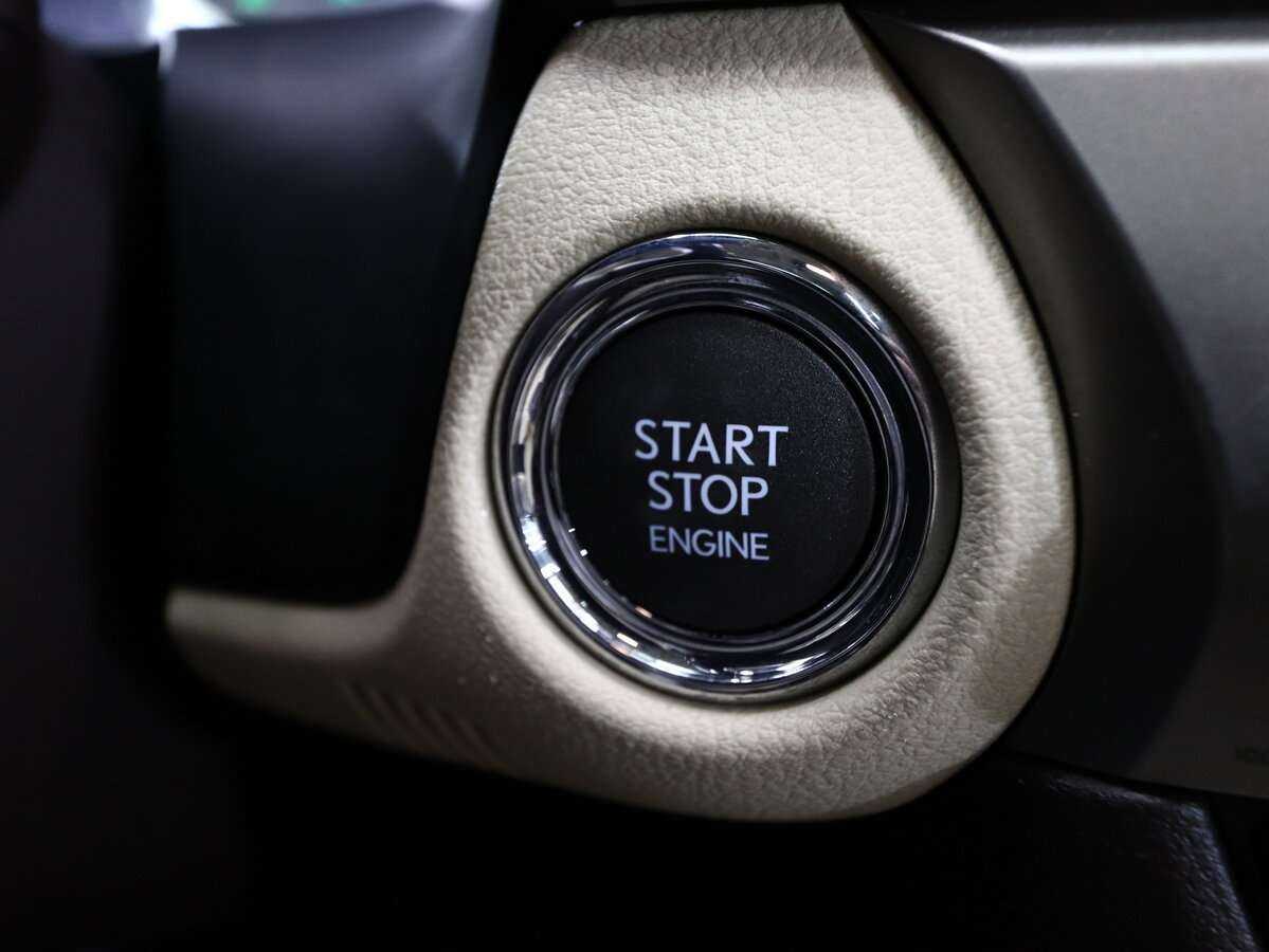 Lexus ES с пробегом — 2016 год. Фото: #17