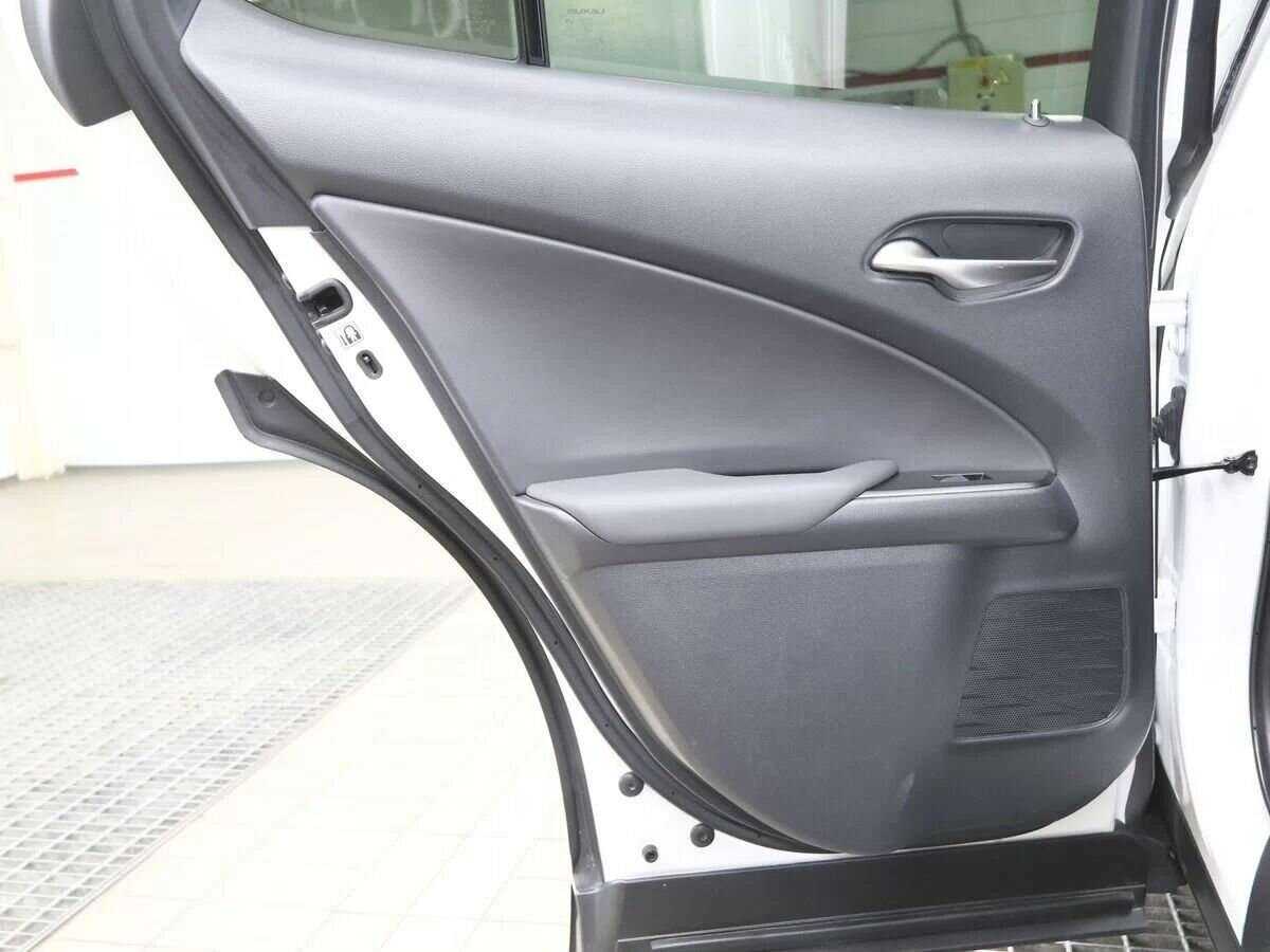 Lexus UX с пробегом — 2019 год. Фото: #9