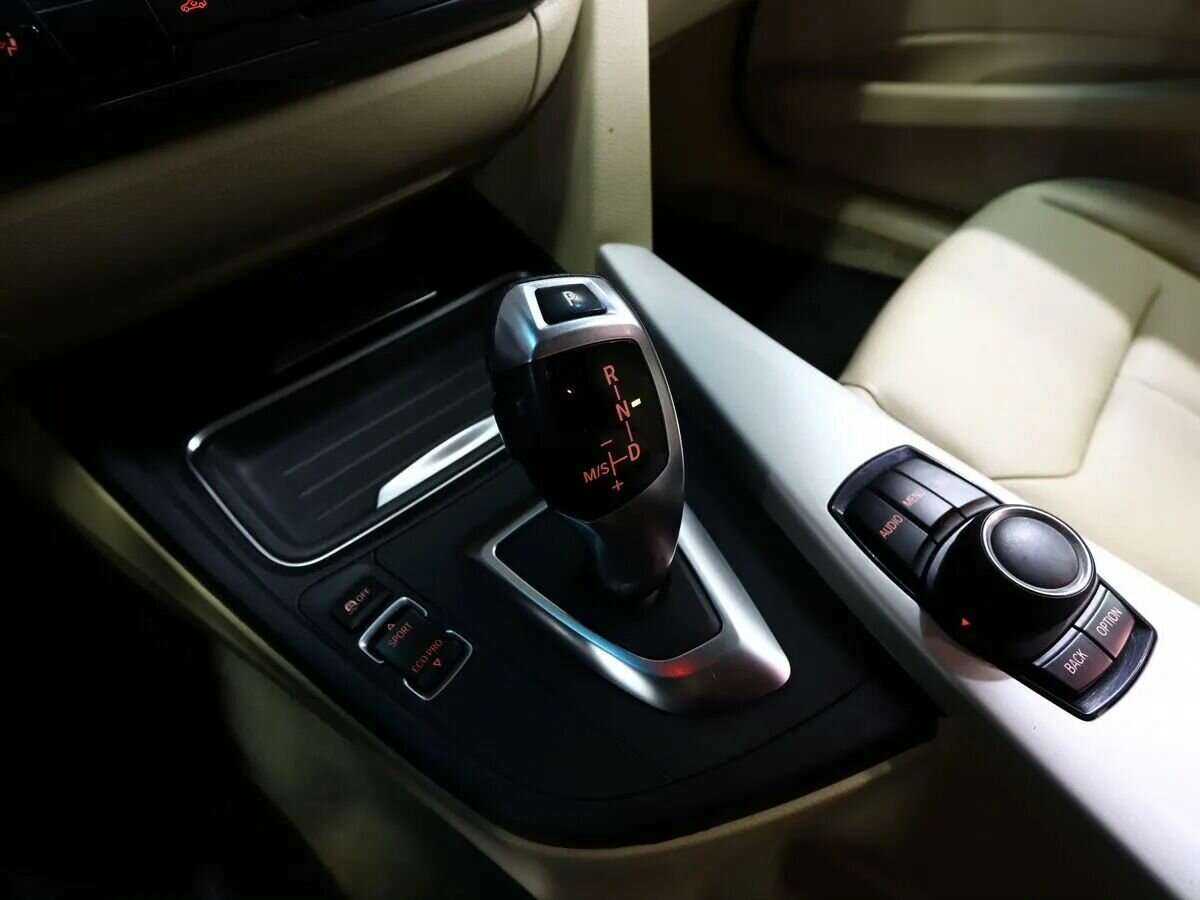 BMW 3 серии с пробегом — 2014 год. Фото: #19