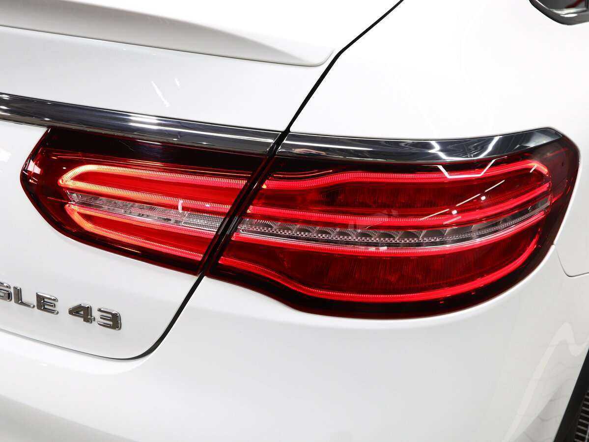 Mercedes-Benz GLE Coupe AMG с пробегом — 2017 год. Фото: #7