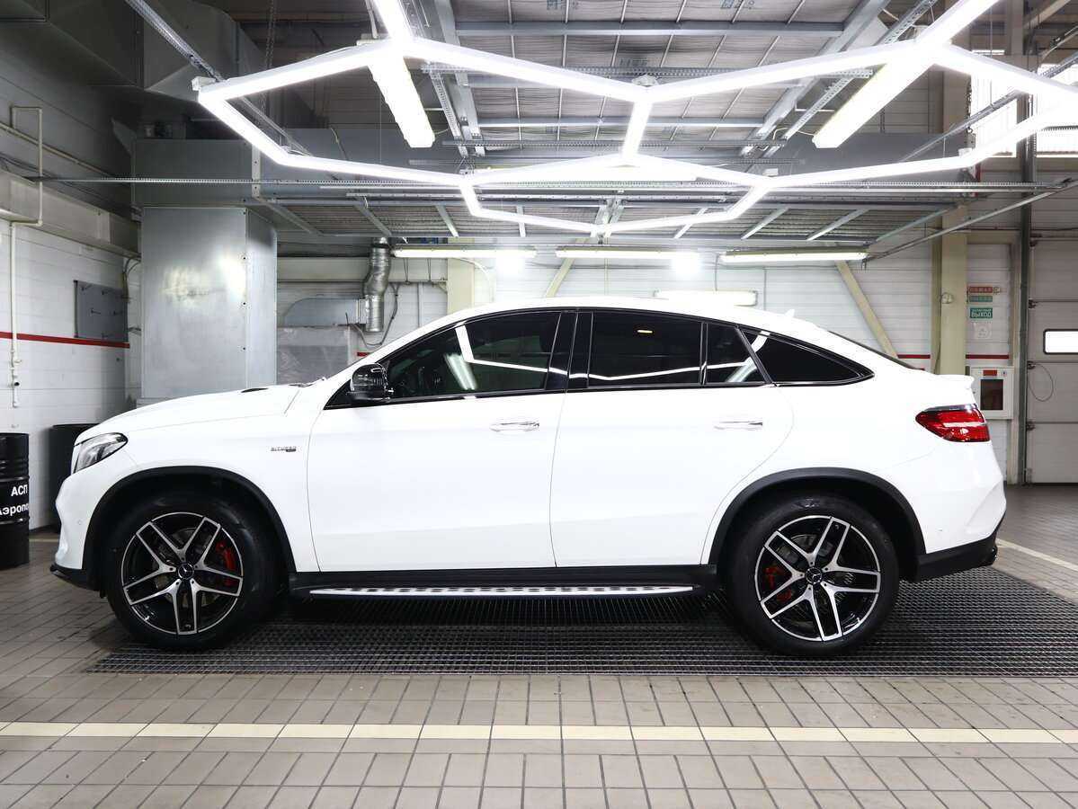 Mercedes-Benz GLE Coupe AMG с пробегом — 2017 год. Фото: #8